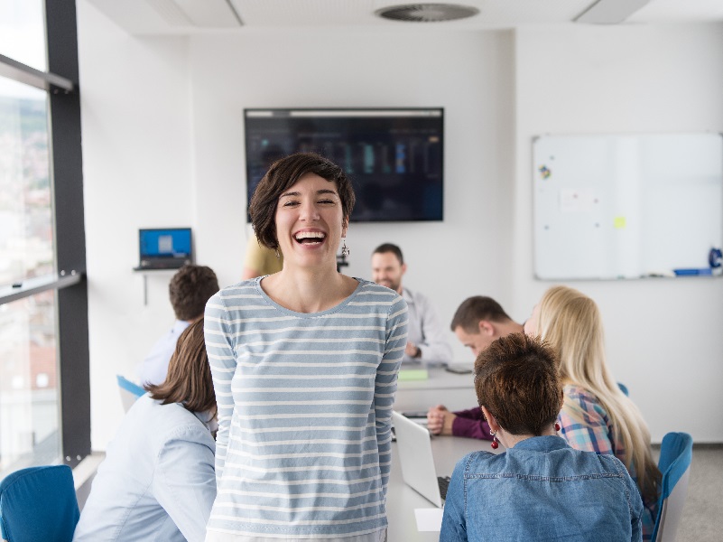 Öffnet die Seite 'Bereit für Neues – Kölner VHS im frischen Look'